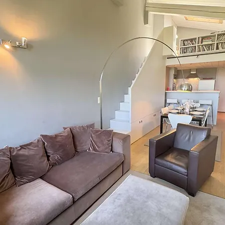Proche Centre - 7 Pers. - Fr-1-597-199 *